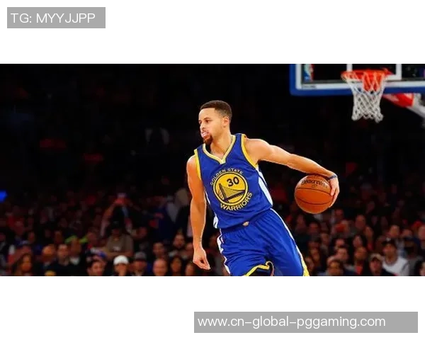 勇士队的斯蒂芬-库里因脚踝痛苦缺席与热火的竞赛 勇士队的斯蒂芬-库里因脚踝痛苦缺席与热火的竞赛